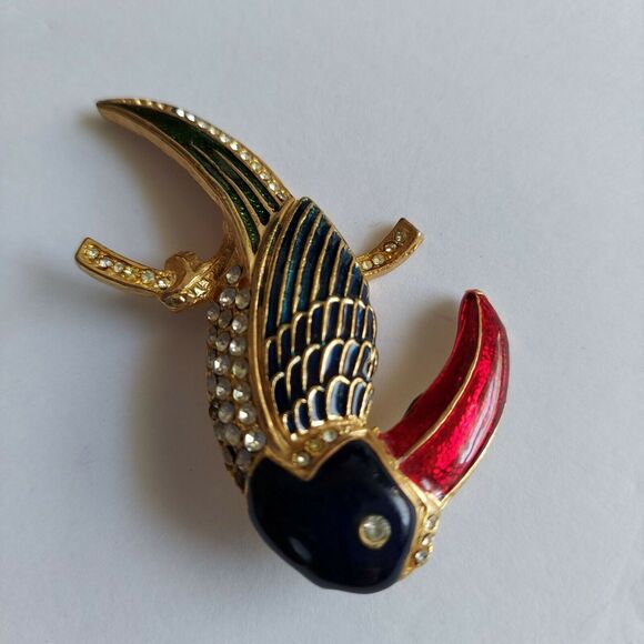 5 Bird Pins Lot Rhinestone Toucan Enamel Roadrunner Bluebird Red Parrot Brooch - Picture 4 of 8